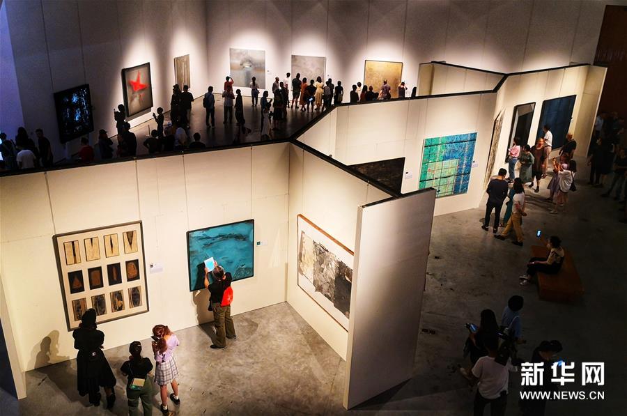 （文化）（2）全国美展综合材料绘画展在宁波举办