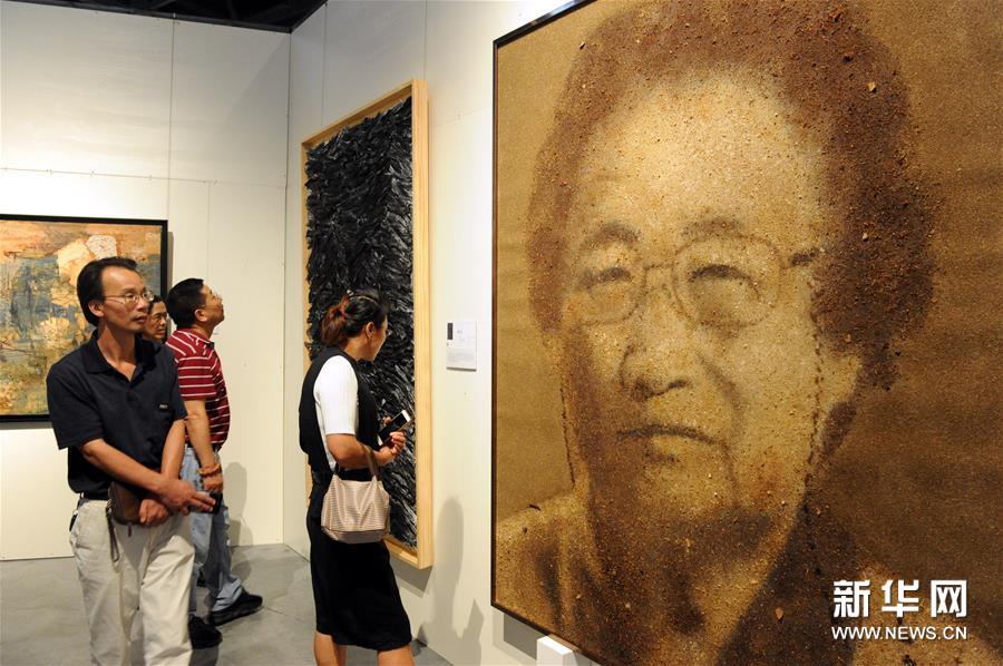（文化）（3）全国美展综合材料绘画展在宁波举办