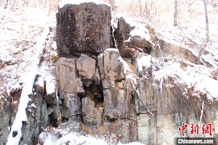 “中国最冷小镇”呼中发现距今约7000年岩画。　王平 摄