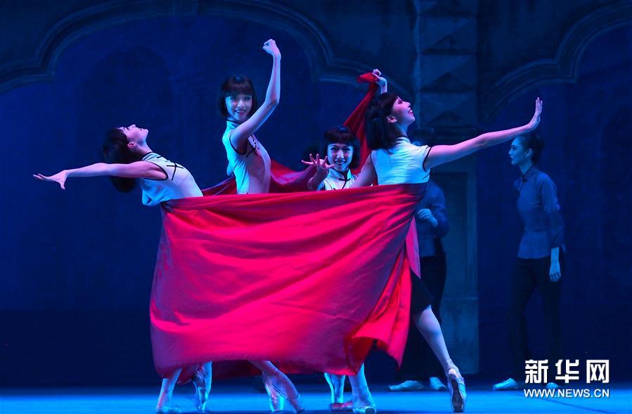 （文化）（1）第十二届中国舞蹈“荷花奖”舞剧评奖演出在沪举行