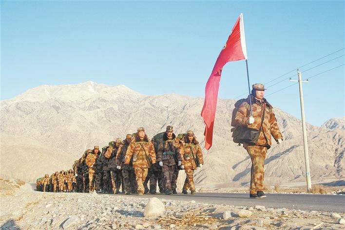 战术革新与团队化学反应成关键胜负手